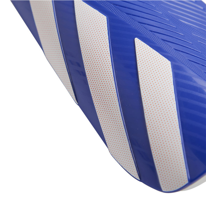 Nagolenniki piłkarskie adidas TIRO SG EU Club niebieskie | VUX.pl