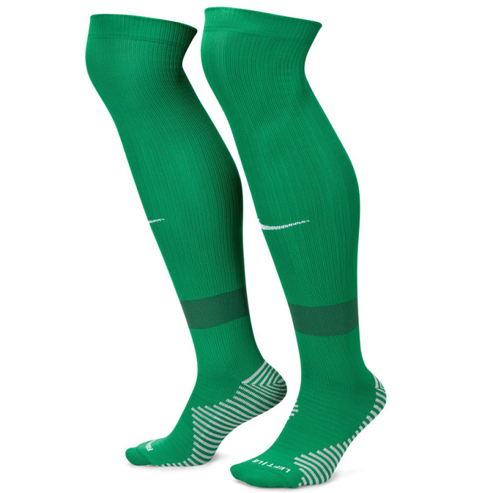Getry piłkarskie za kolano Nike Strike zielone FQ8253-302 | VUX.pl
