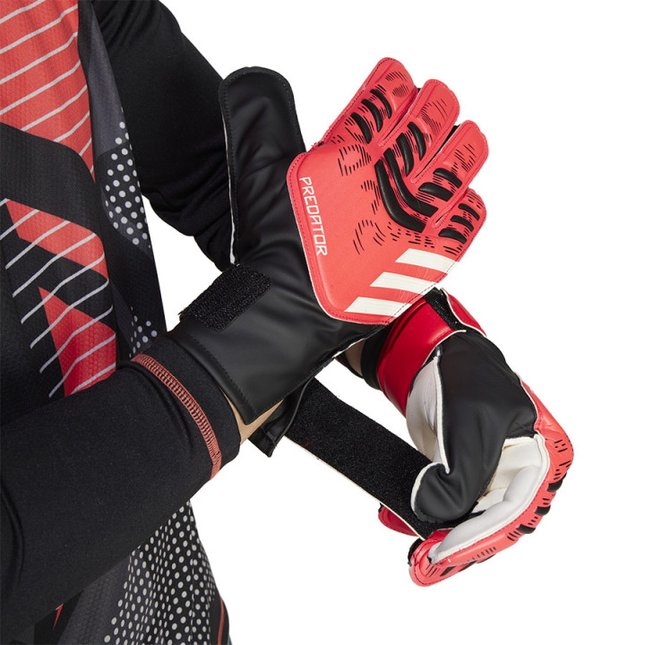 Rękawice bramkarskie lateksowe adidas Predator GL TRN czarne | VUX.pl