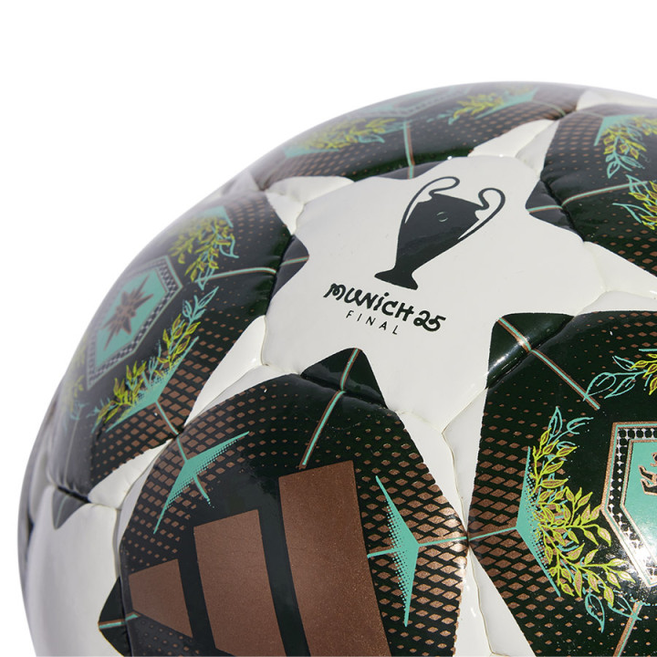 Piłka futsalowa adidas UCL Pro Sala FIFA Quality Pro biała | VUX.pl