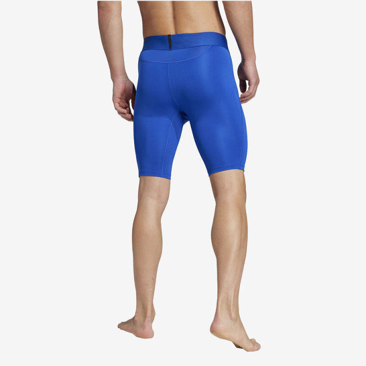 Spodenki kompresyjne męskie adidas TechFit niebieskie JN7400 | VUX.pl