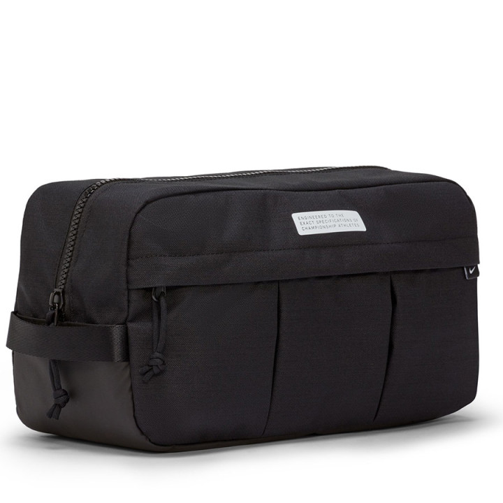 Torba na buty Nike Academy czarna do 20 l DC2648-010 | VUX.pl
