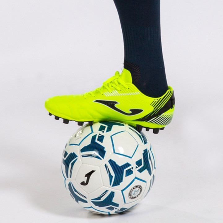 Piłka nożna treningowa Joma Iceberg III biała FIFA Quality | VUX.pl