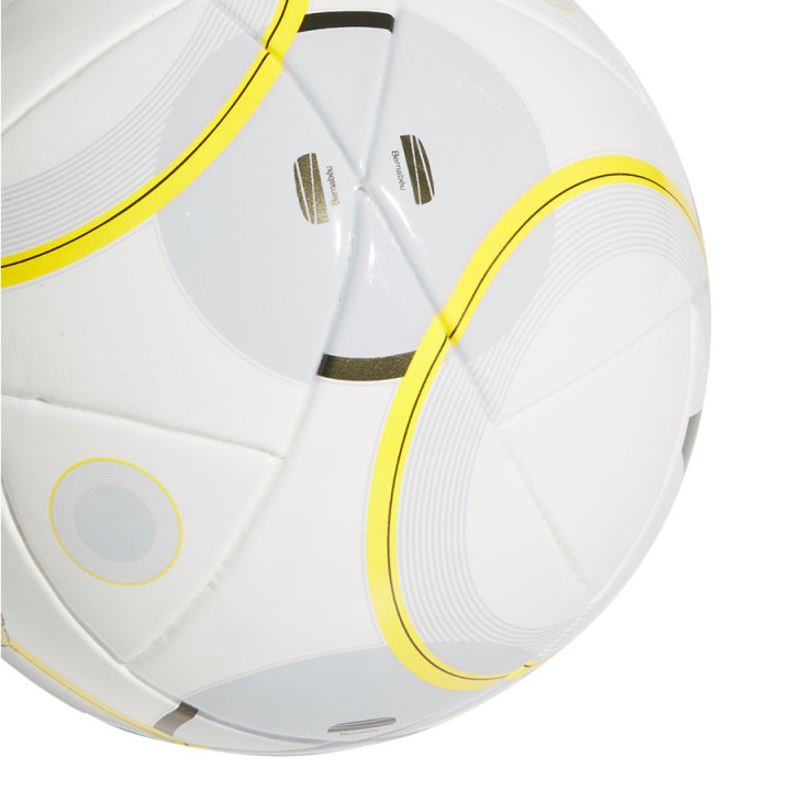 Piłka nożna mini piankowa adidas Real Madryt biała JN7358 | VUX.pl