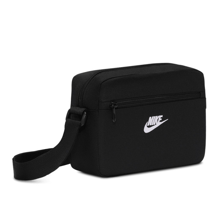 Saszetka miejska Nike Heritage 2.0 czarna IB4378-010 | VUX.pl