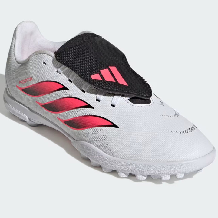 Buty piłkarskie turfy junior adidas Predator Club FT TF | VUX.pl