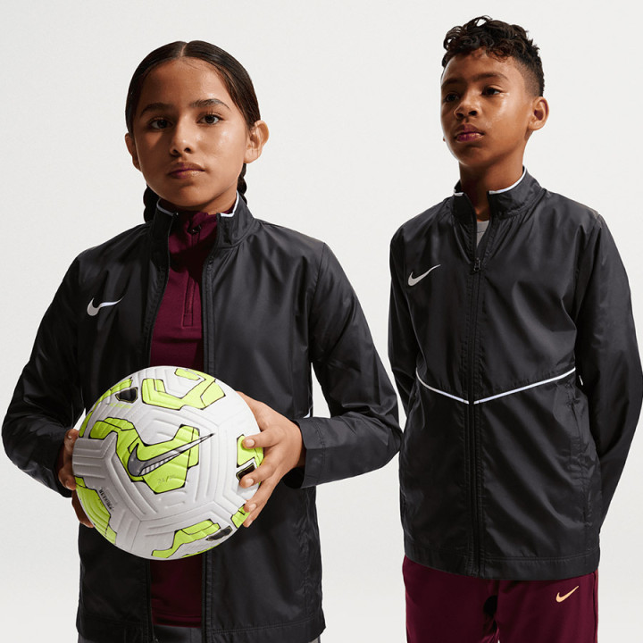 Kurtka piłkarska junior Nike Park 26 czarna HM7269-010 | VUX.pl