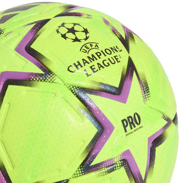 Piłka nożna adidas UCL Pro WTR żółta do trawy naturalnej | VUX.pl