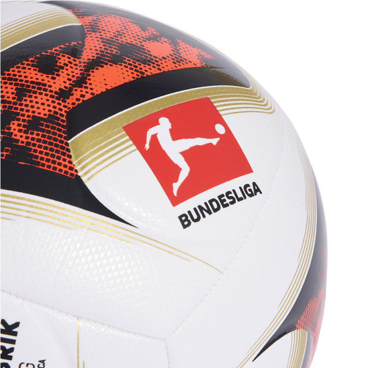 Piłka nożna adidas Bundesliga Torfabrik Training biała KG6040 | VUX.pl