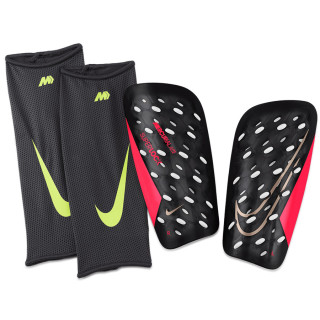 Nagolenniki piłkarskie Nike Mercurial Lite SuperLock czarne | VUX.pl