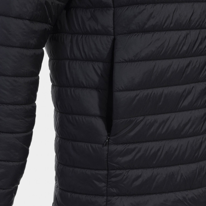 Kurtka ocieplana dziecięca Joma Anorak Urban V czarna | VUX.pl