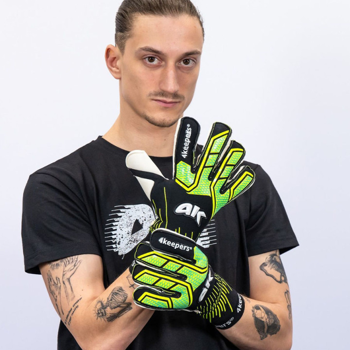 Rękawice 4keepers Neo Volt RF2G Junior S982882 | VUX.pl